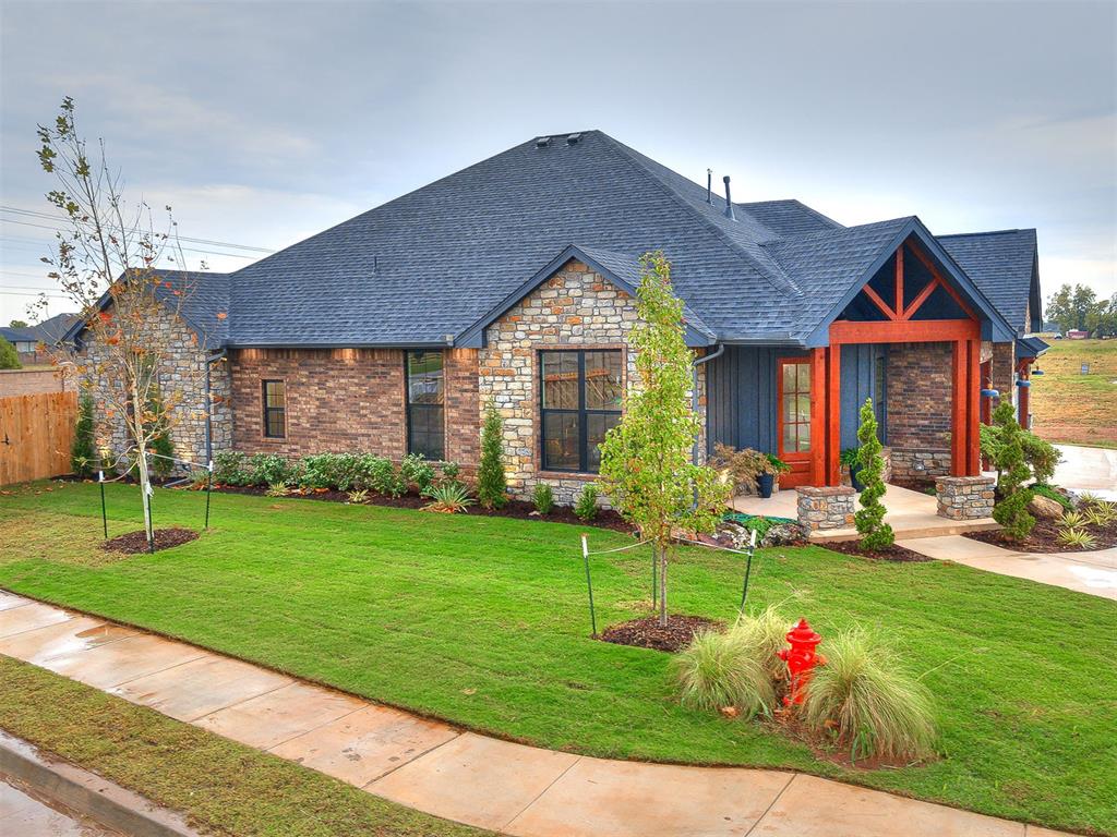 16100 Catalonia Place Property Photo 3
