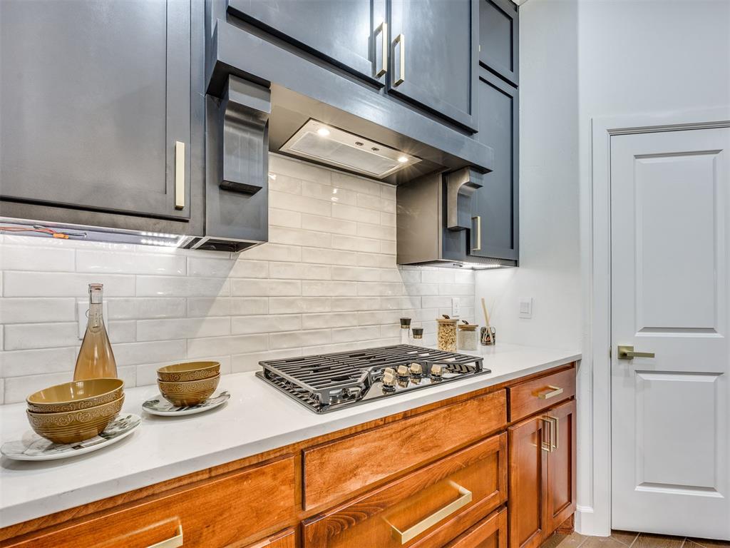 16100 Catalonia Place Property Photo 23