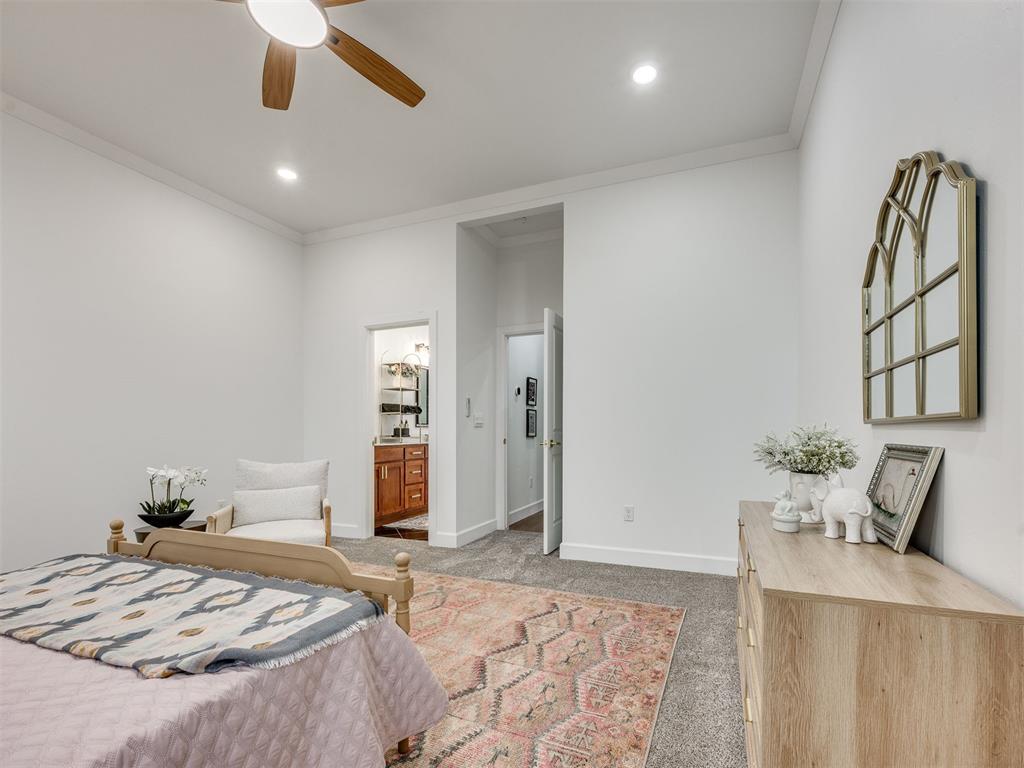 16100 Catalonia Place Property Photo 28