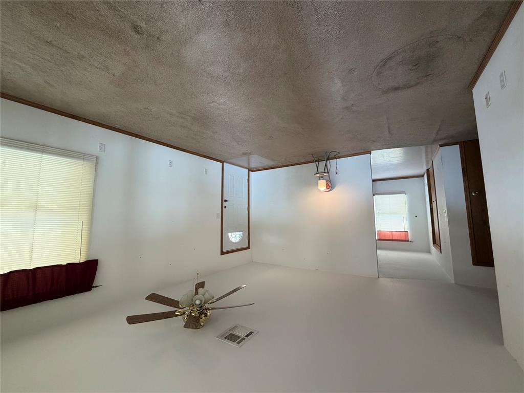 500 N Ballard Property Photo 3