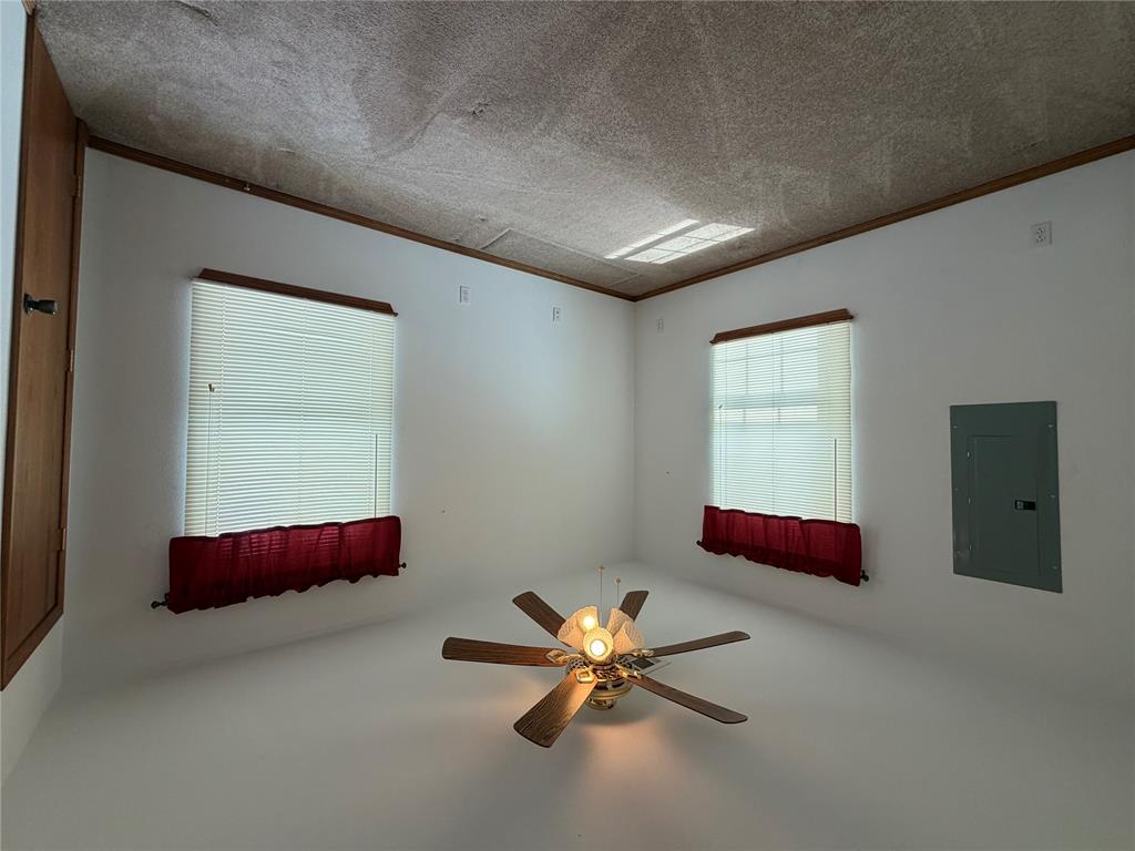 500 N Ballard Property Photo 10