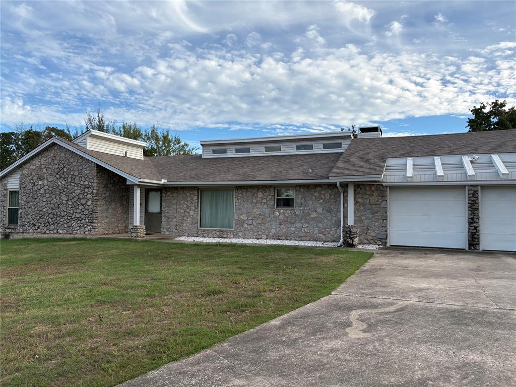 13612 Hummingbird Drive Property Photo 1