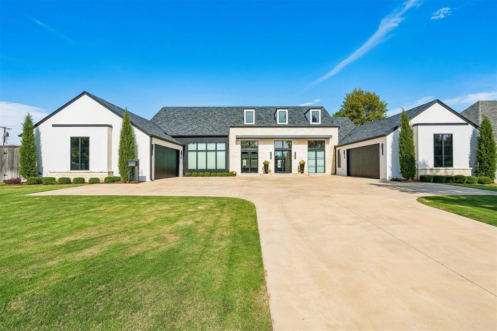 2525 Somerset Place Property Photo 1