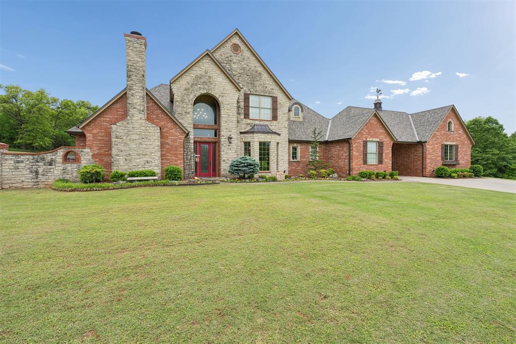 10221 S Triple X Road Property Photo 1