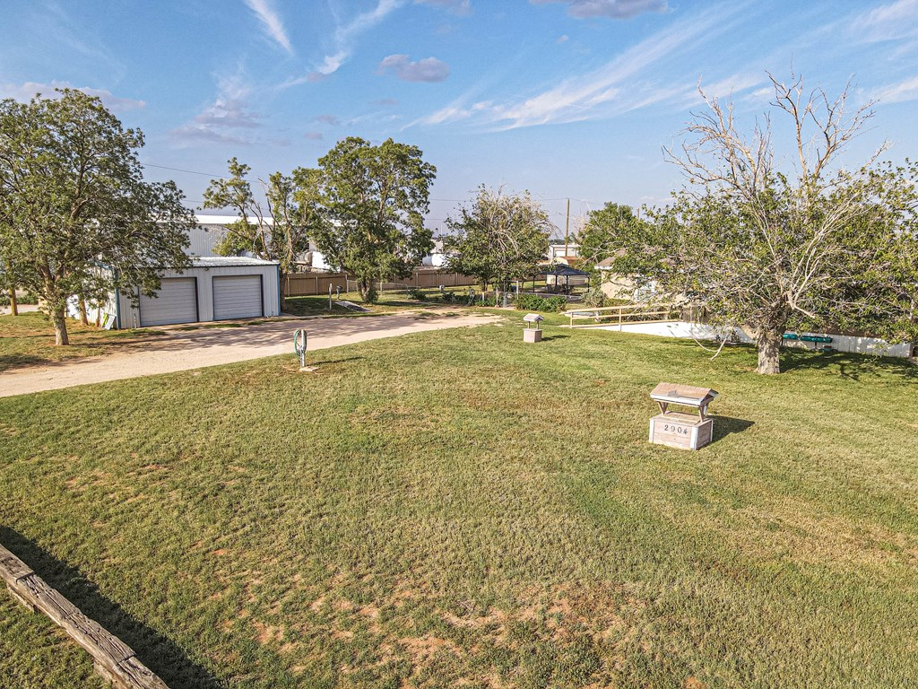 2904 N County Rd 1140 Property Photo 9