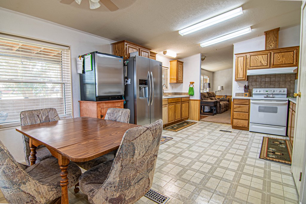 2904 N County Rd 1140 Property Photo 12