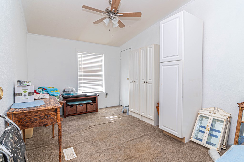 2904 N County Rd 1140 Property Photo 16