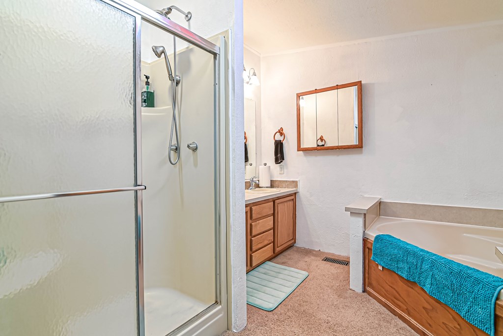 2904 N County Rd 1140 Property Photo 23