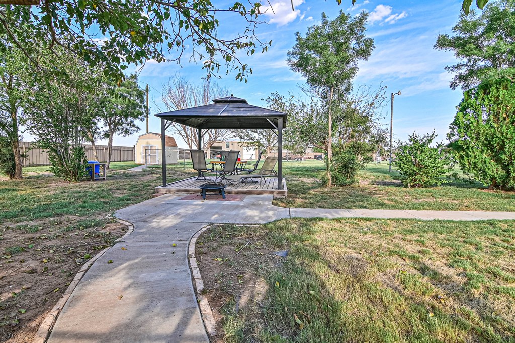 2904 N County Rd 1140 Property Photo 40