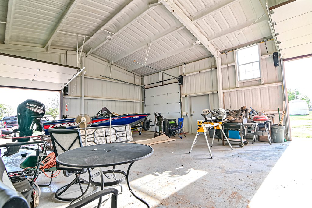 2904 N County Rd 1140 Property Photo 42