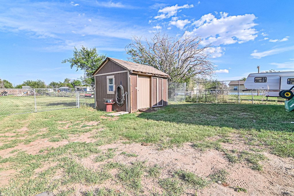 2904 N County Rd 1140 Property Photo 46