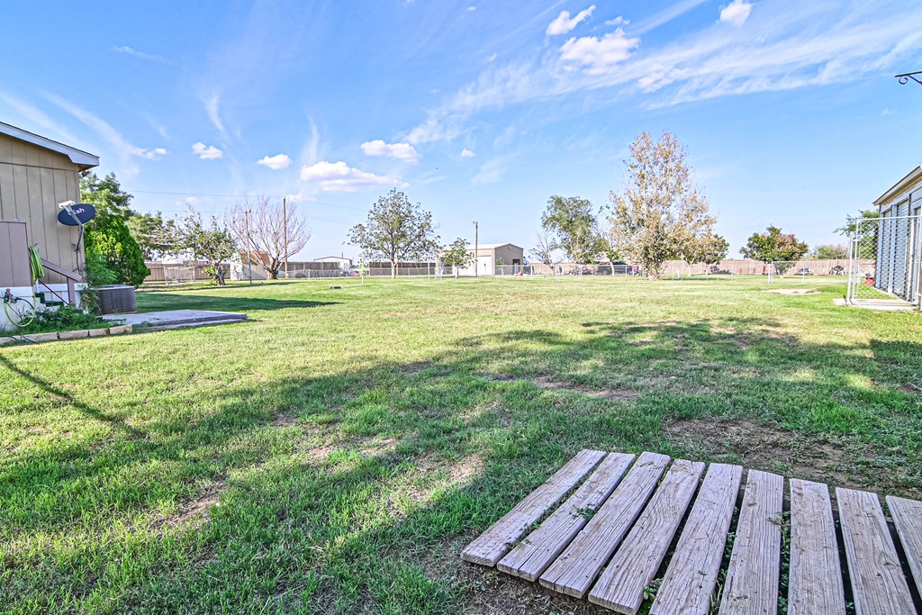 2904 N County Rd 1140 Property Photo 50