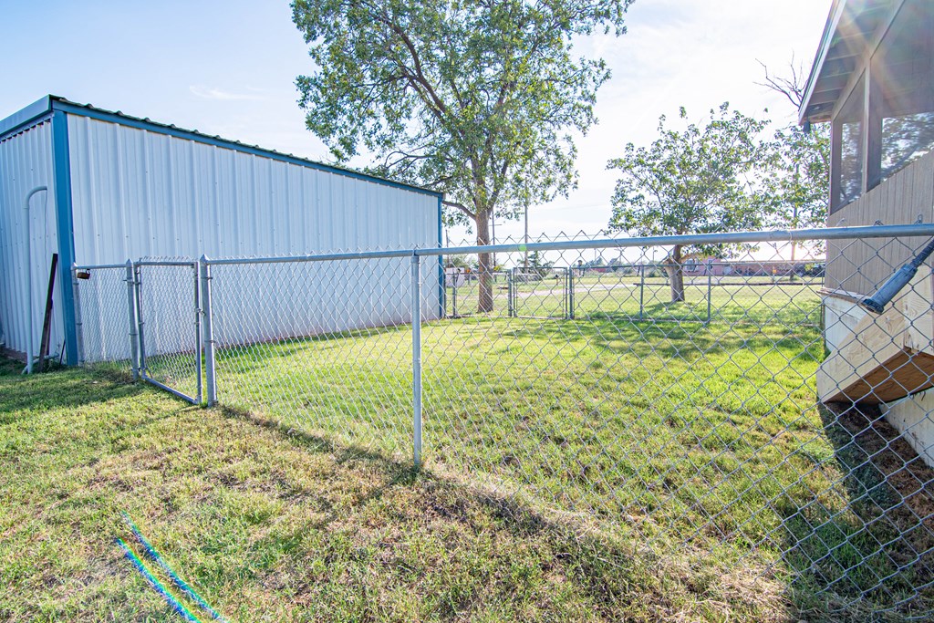 2904 N County Rd 1140 Property Photo 51