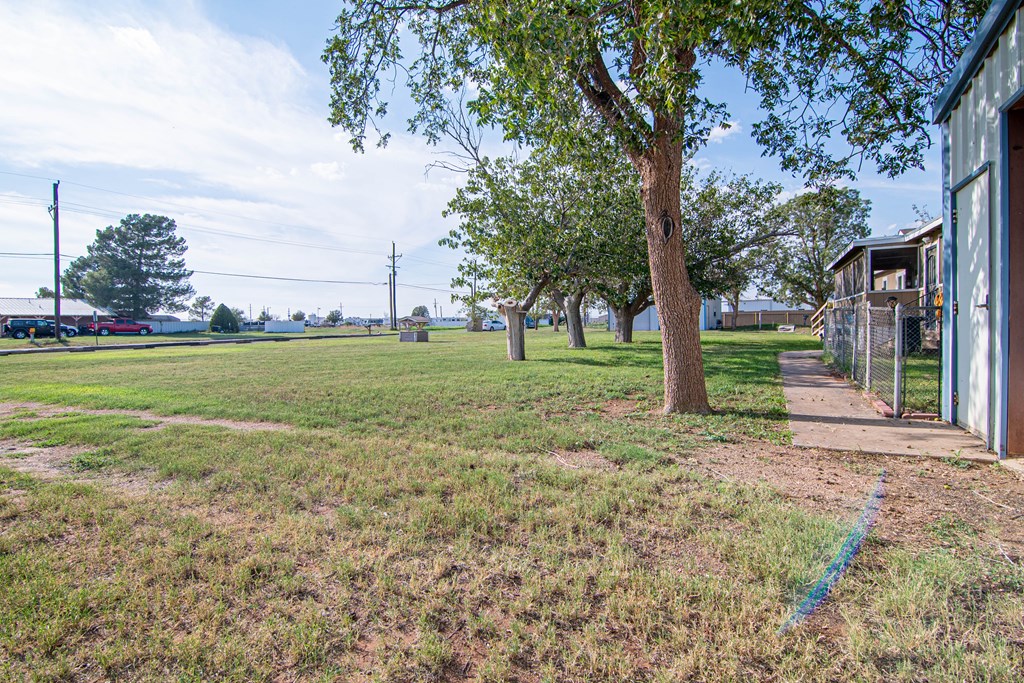 2904 N County Rd 1140 Property Photo 52