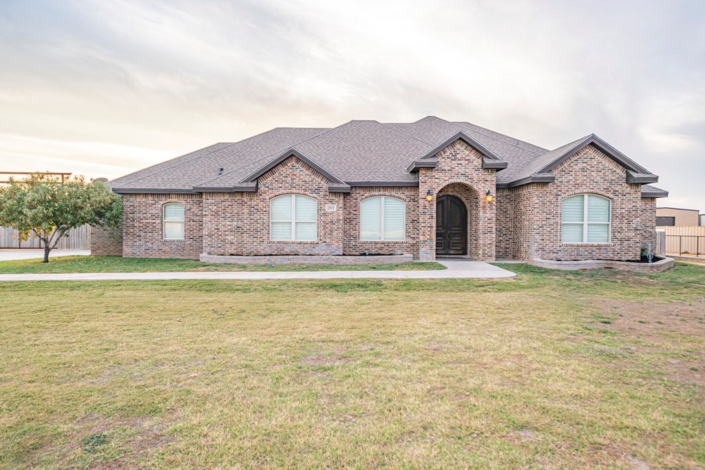 2507 N County Rd 1278 Property Photo 2