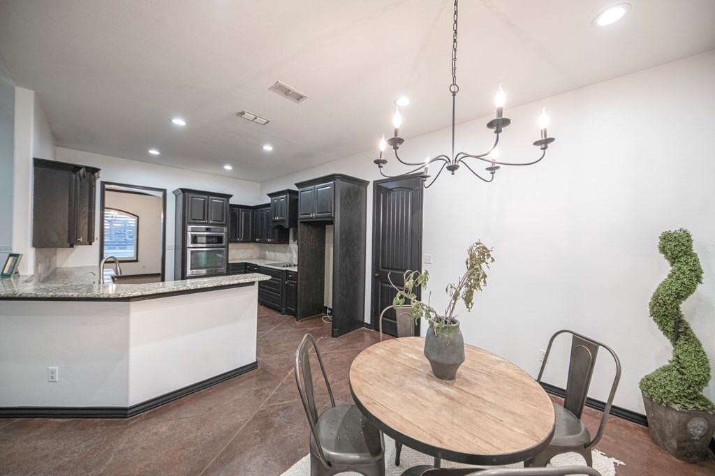 2507 N County Rd 1278 Property Photo 11