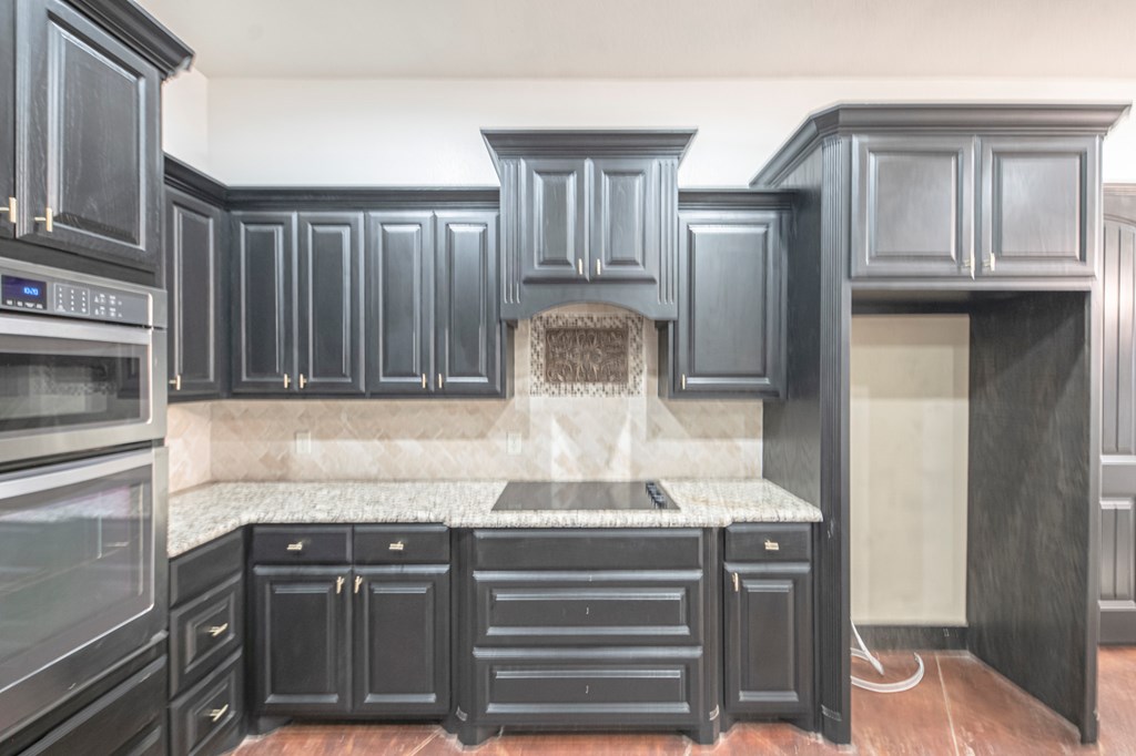 2507 N County Rd 1278 Property Photo 16