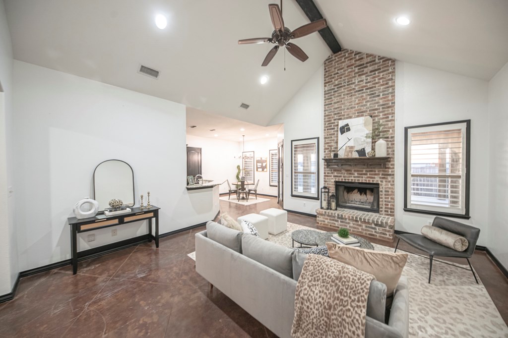 2507 N County Rd 1278 Property Photo 22