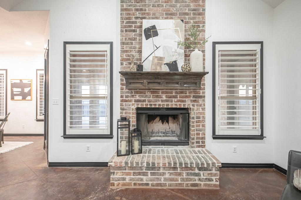 2507 N County Rd 1278 Property Photo 24