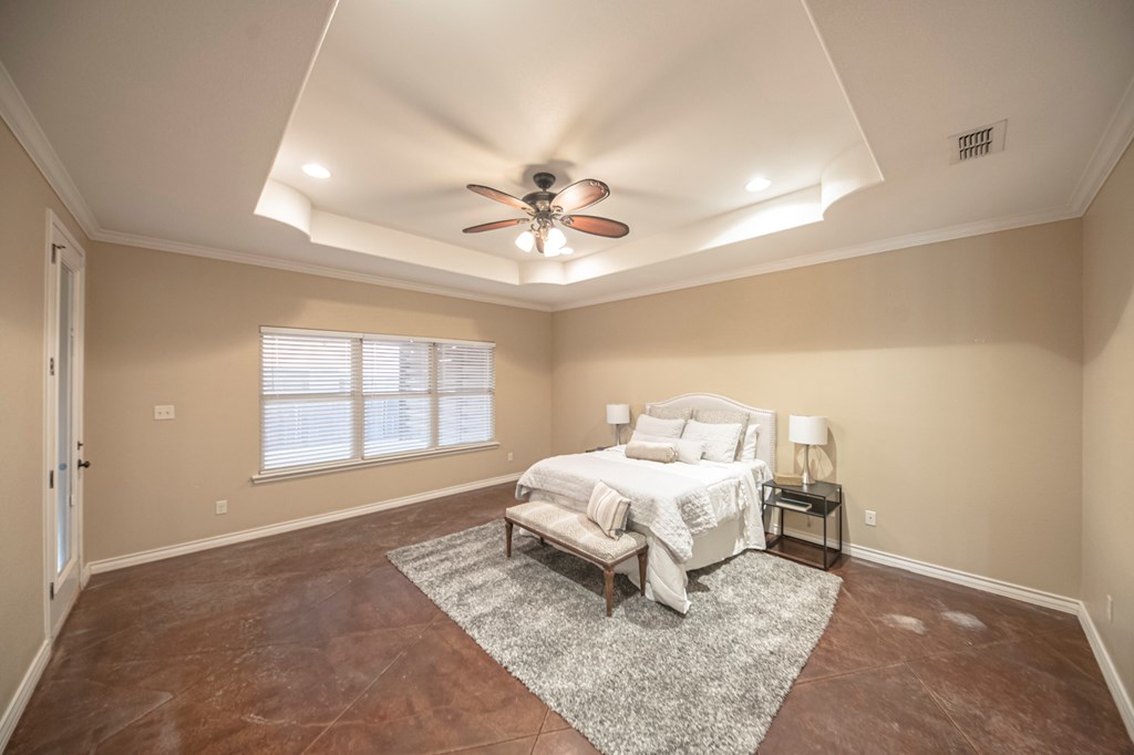 2507 N County Rd 1278 Property Photo 43