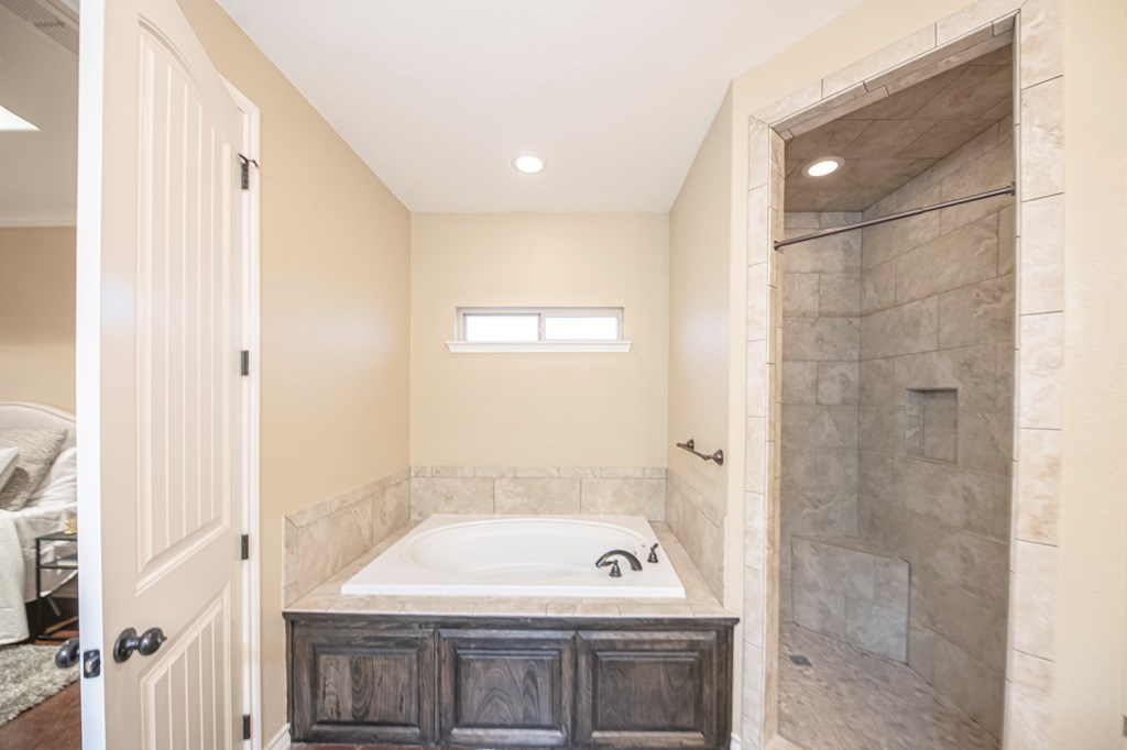 2507 N County Rd 1278 Property Photo 49