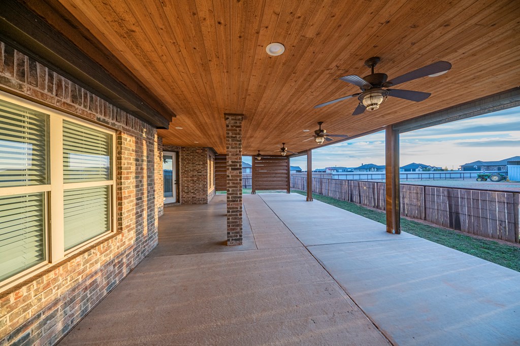 2507 N County Rd 1278 Property Photo 53