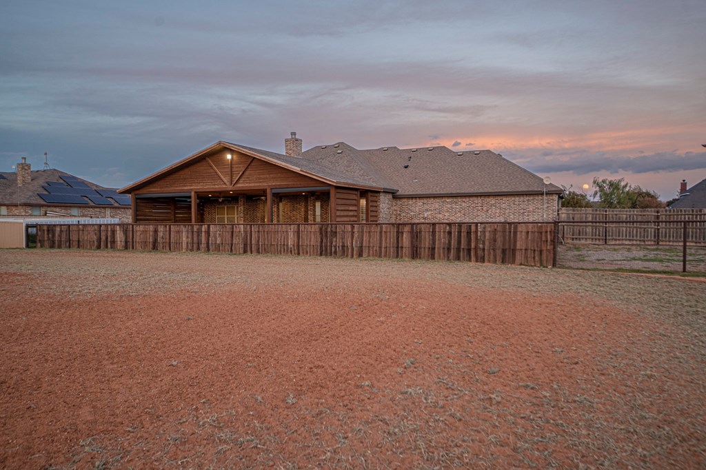 2507 N County Rd 1278 Property Photo 55