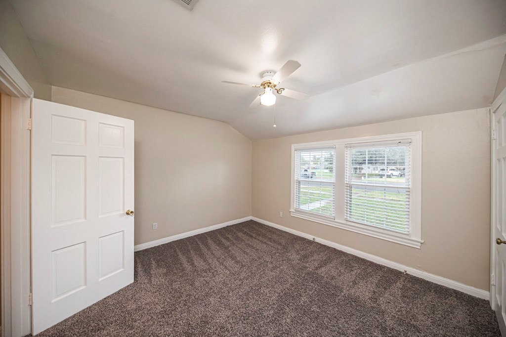 2109 Brunson Ave Property Photo 37