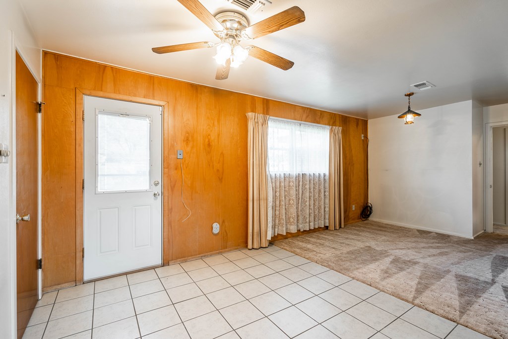 4628 Bowie Dr Property Photo 8