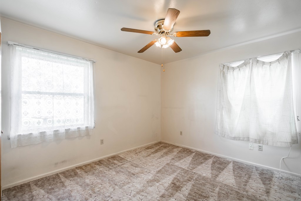 4628 Bowie Dr Property Photo 11