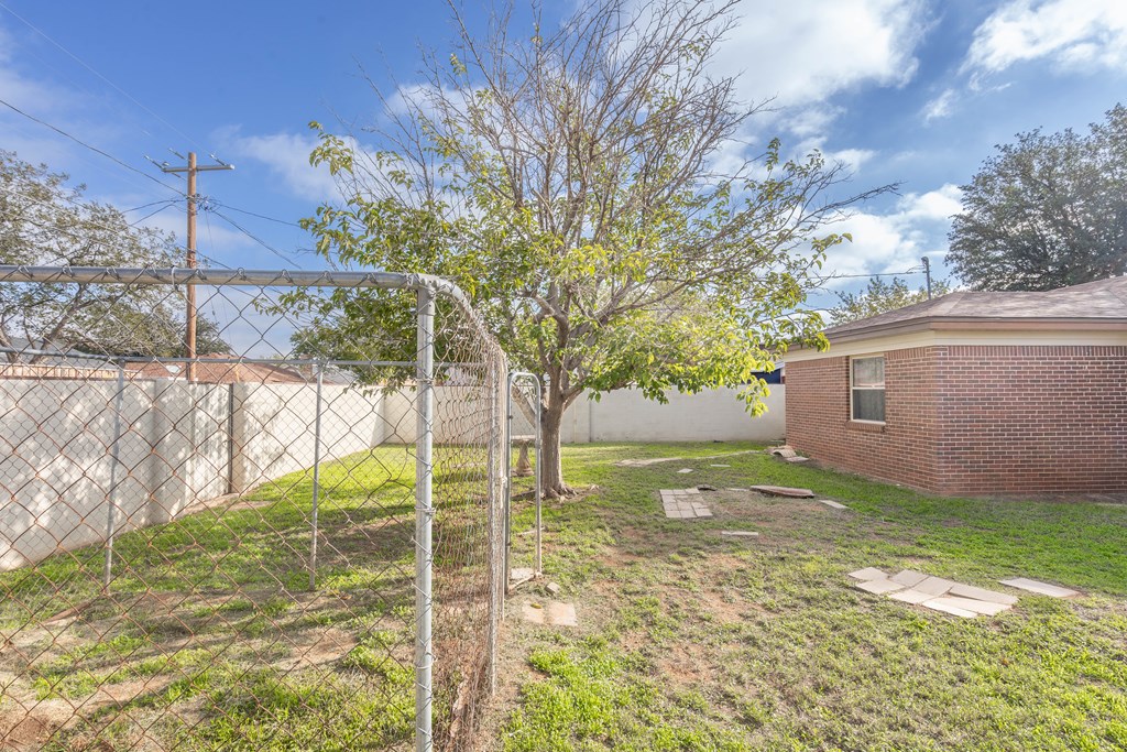 4628 Bowie Dr Property Photo 24