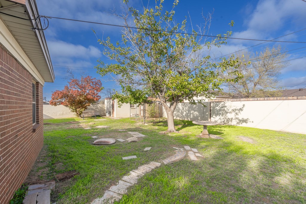 4628 Bowie Dr Property Photo 26