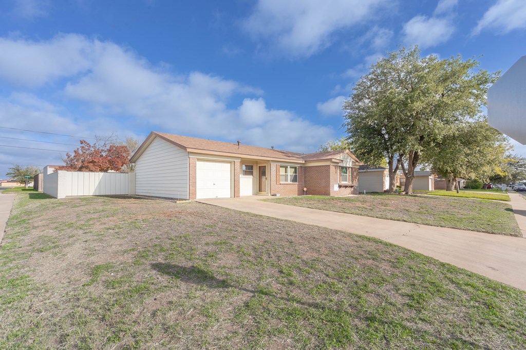 4628 Bowie Dr Property Photo 28