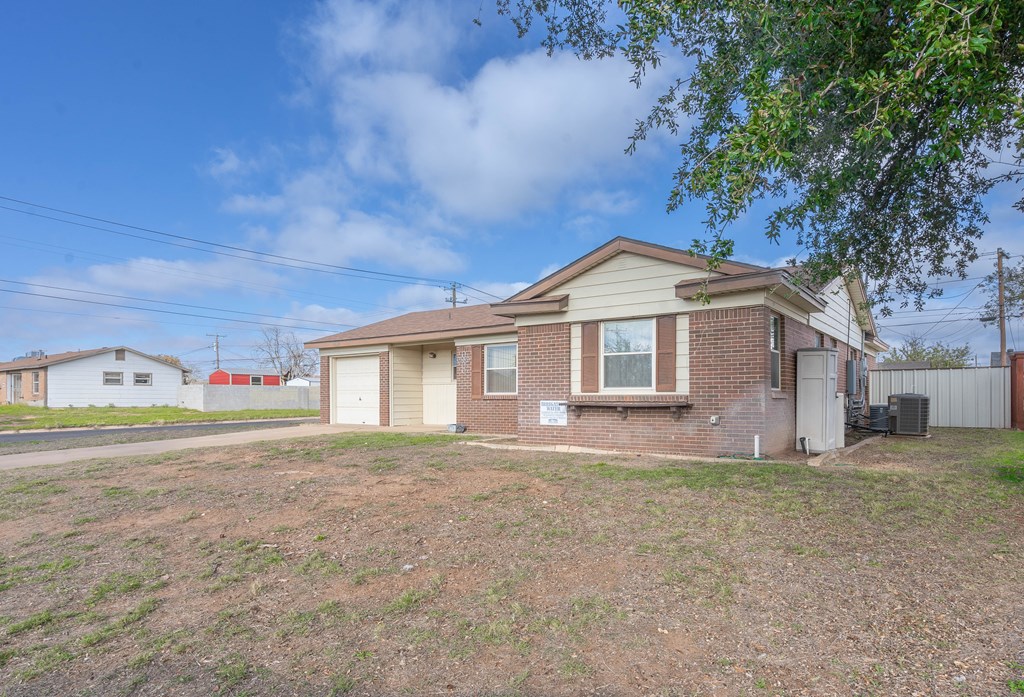 4628 Bowie Dr Property Photo 29