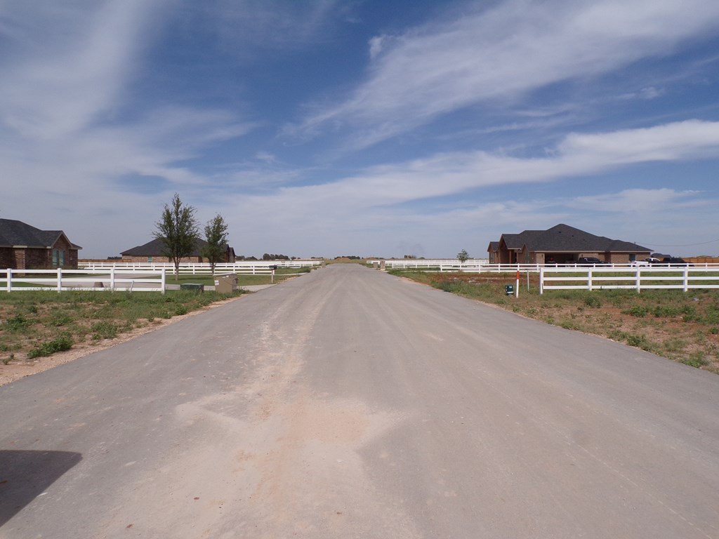 14105 E County Rd 104 Property Photo 4