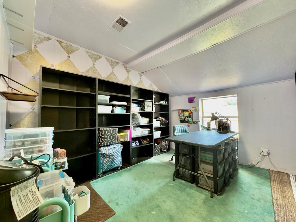 909 N St. Paul Property Photo 21