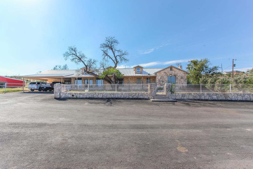 610 Boatler Rd Property Photo