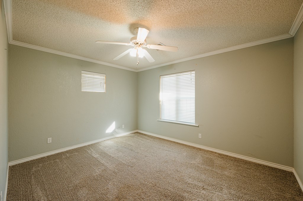 9002 S County Rd 1310 Property Photo 15