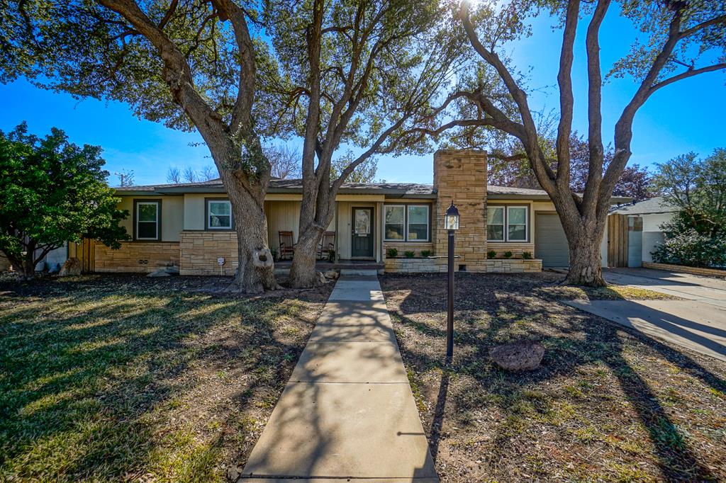 1613 Harvard Ave Property Photo
