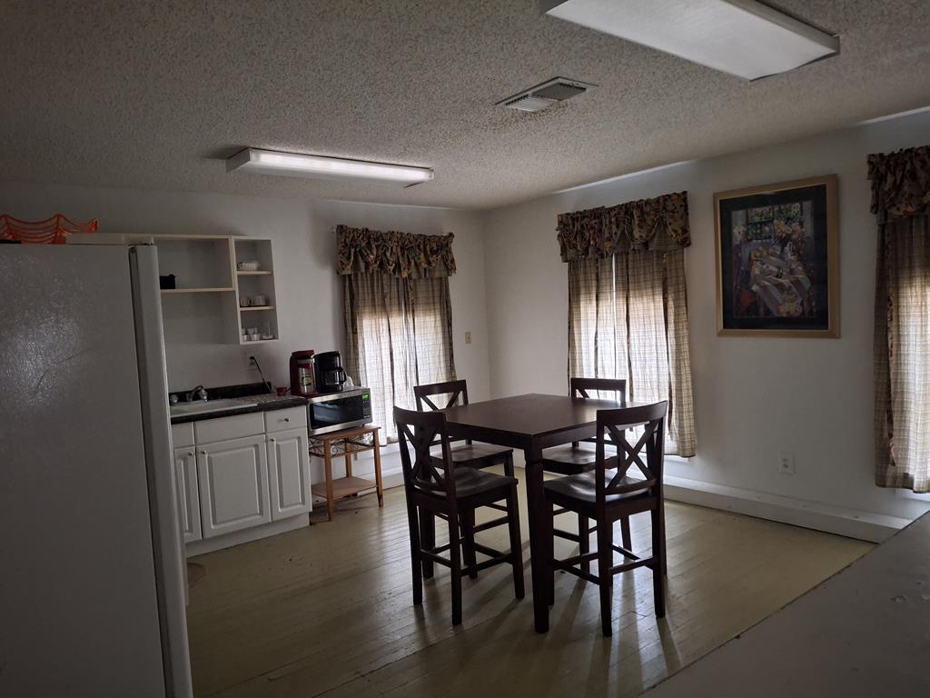 1411 25th St Property Photo 10
