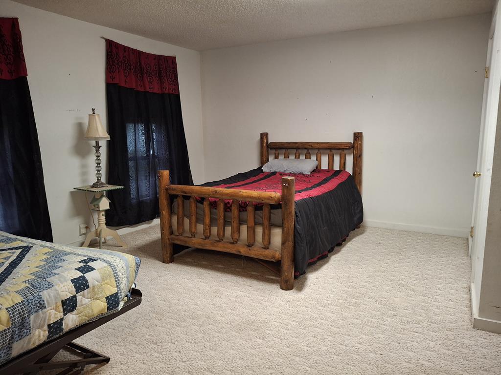 1411 25th St Property Photo 12