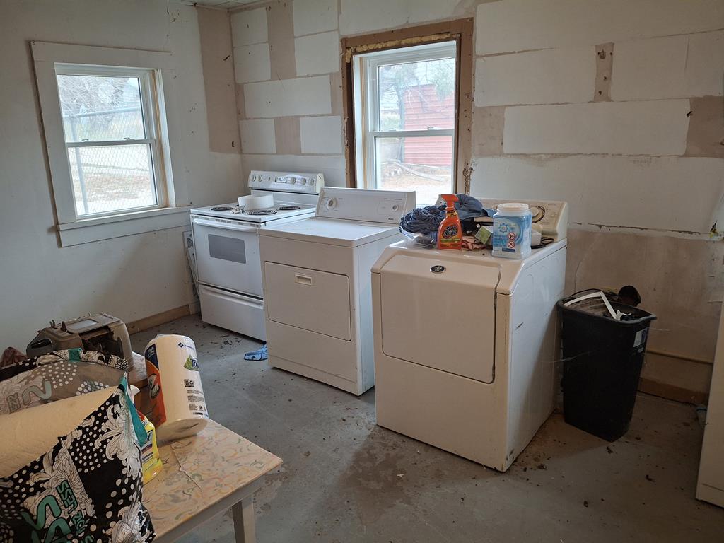 1411 25th St Property Photo 18