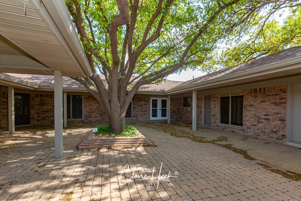 1209 W Pecan Ave Property Photo 4