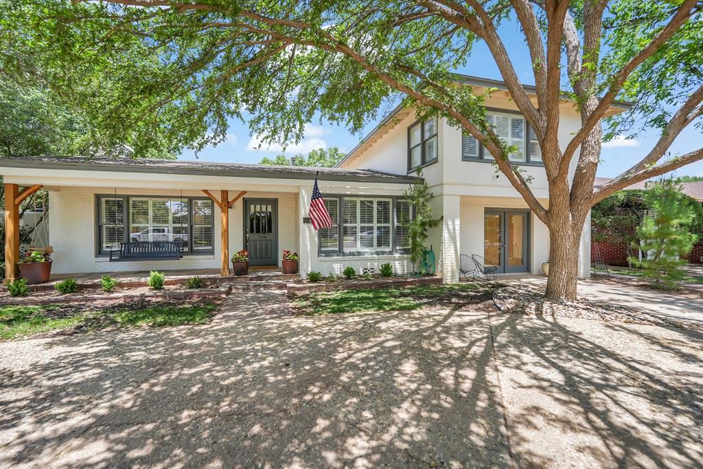 1604 Bedford Dr Property Photo
