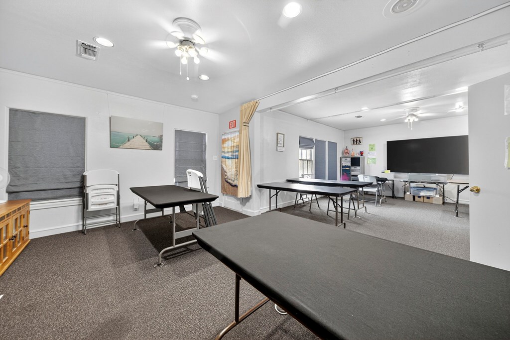 1601 W Texas Ave Property Photo 26