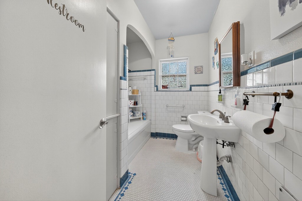 1601 W Texas Ave Property Photo 31