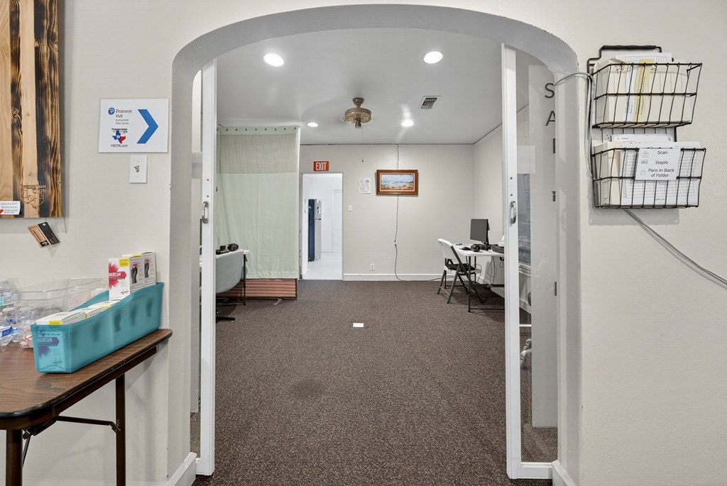 1601 W Texas Ave Property Photo 38