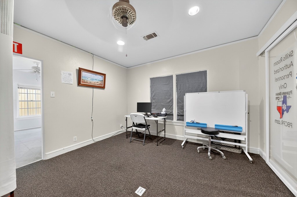 1601 W Texas Ave Property Photo 40