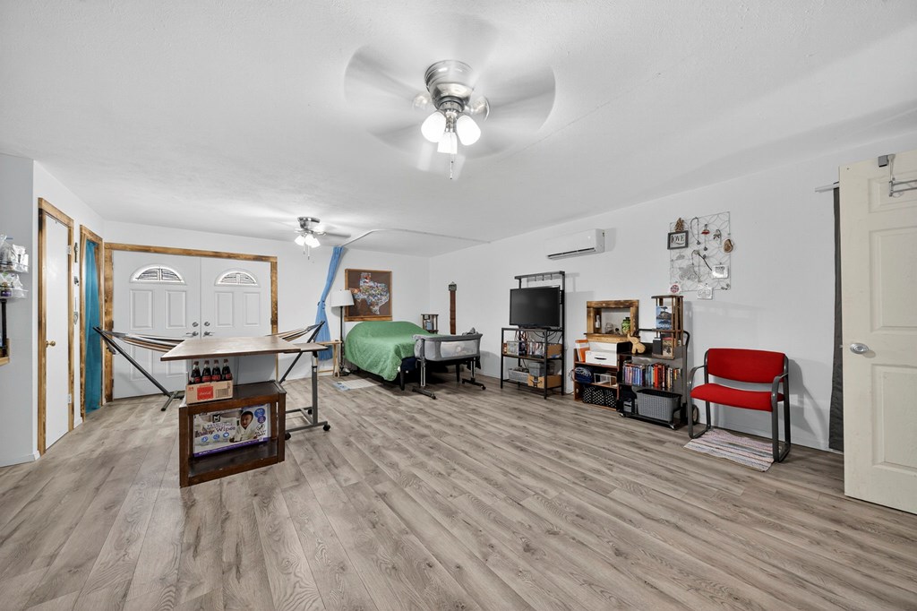 1601 W Texas Ave Property Photo 43