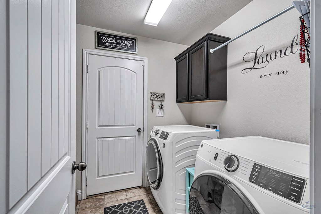 509 E 96th St Property Photo 13